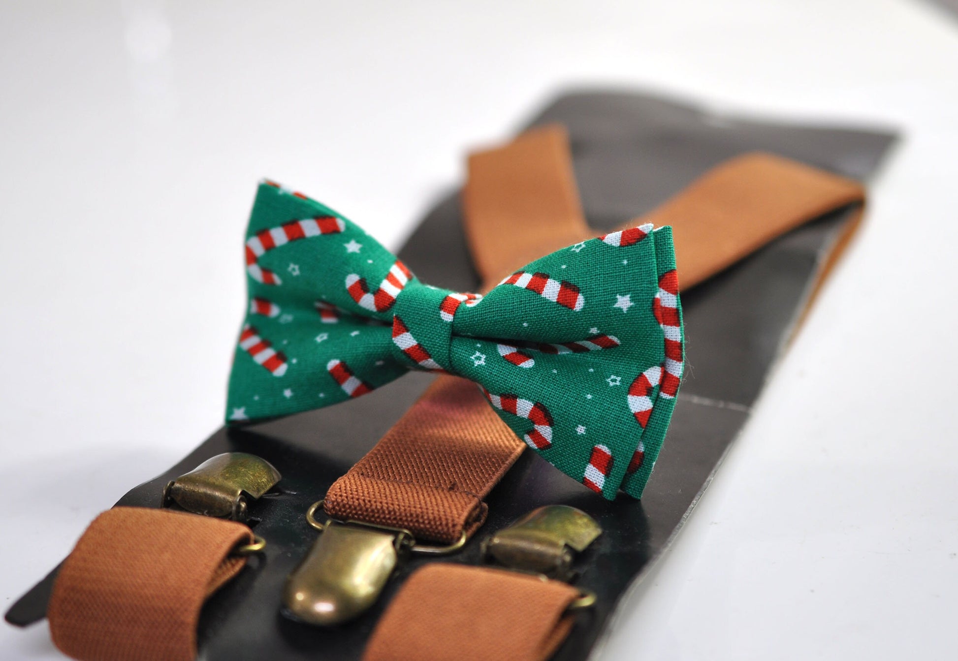 Candy Cane Canes Sticks Christmas Xmas Bow tie Bowtie + Tan Brown Suspenders Braces for Men / Youth/ Boys Kids / Baby Infant Toddler