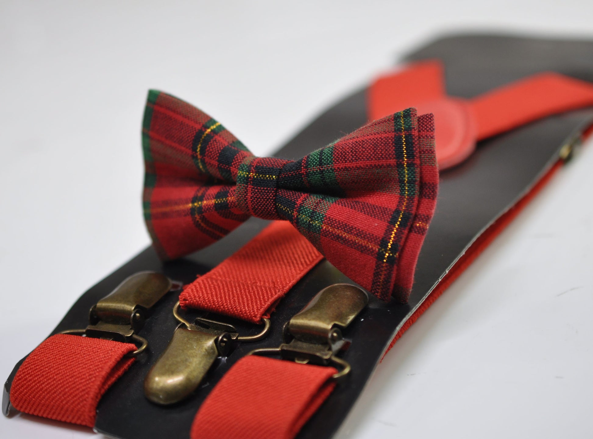 Red Green Gold Tartan Christmas Xmas Bow tie Bowtie + Red Suspenders Braces for Men / Youth/ Boys Kids / Baby Infant Toddler