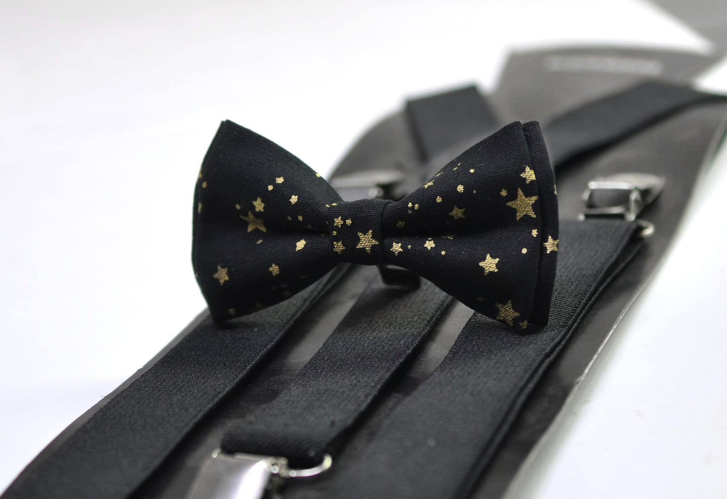 Black Gold Golden Stars Christmas Xmas Bow tie Bowtie + Black Suspenders Braces for Men / Youth/ Boys Kids / Baby Infant Toddler